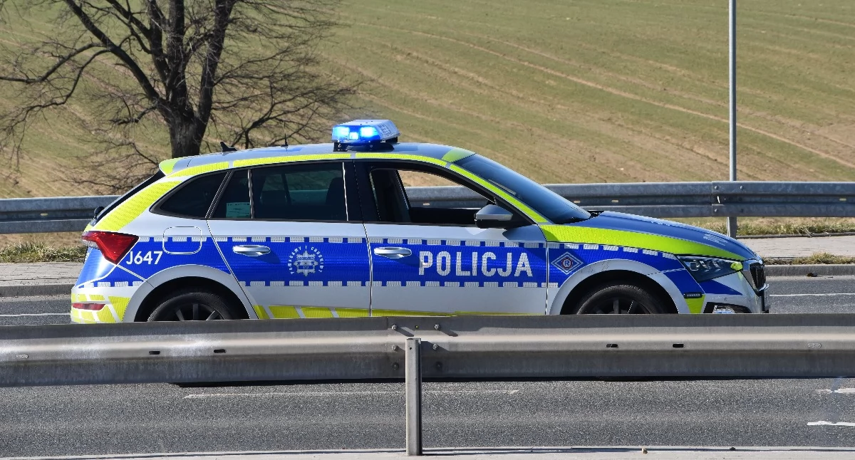 Kronika kryminalna, Zdradziła niecierpliwość chciał czekać przed przejazdem kolejowym - zdjęcie, fotografia