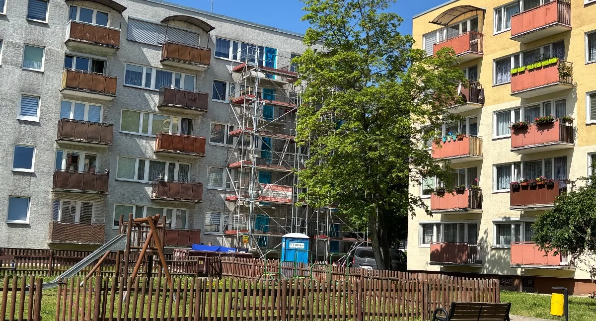 Kronika kryminalna, nożem chodził nyskim osiedlu - zdjęcie, fotografia