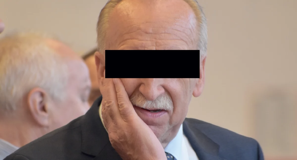 Kronika kryminalna, oskarżenia przeciwko byłemu burmistrzowi Otmuchowa Janowi grozi więzienia - zdjęcie, fotografia