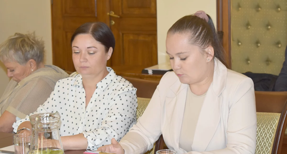 Opieka społeczna, Pielęgniarki kontra szpital Domagają ustawowych podwyżek - zdjęcie, fotografia