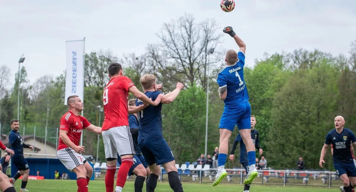 Stal Zawadzkie - Skalnik Gracze 2:1. Pod bramką Skalnika Gracze