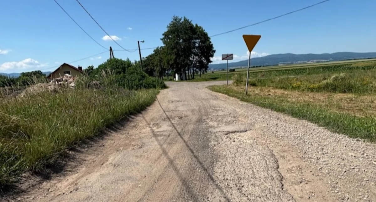 Interwencje,  „Nawet dziur chcą łatać” - zdjęcie, fotografia