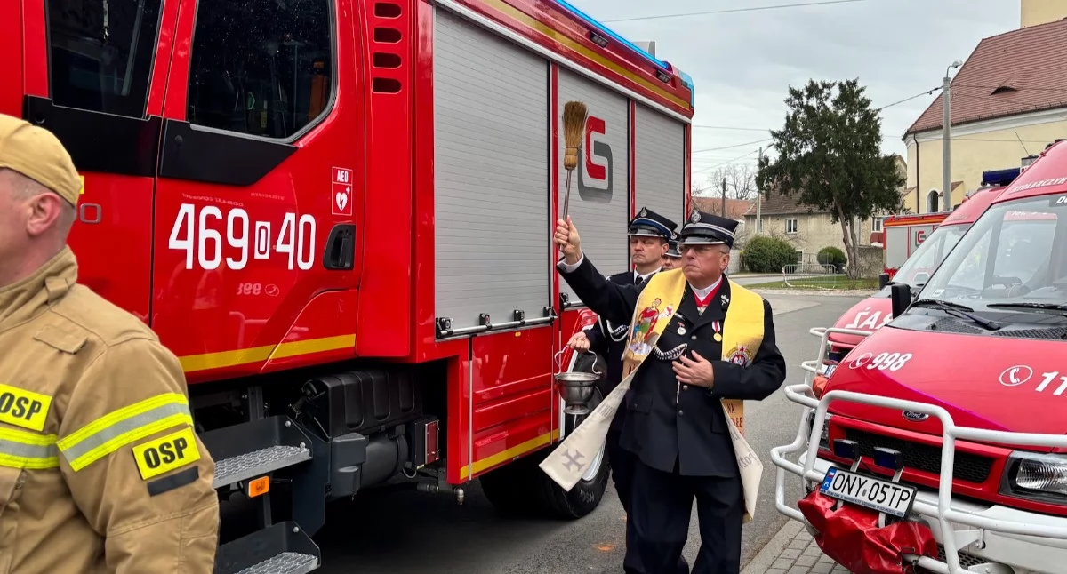 Straż Pożarna , Przetarg samochód strażaków Nowaki - zdjęcie, fotografia