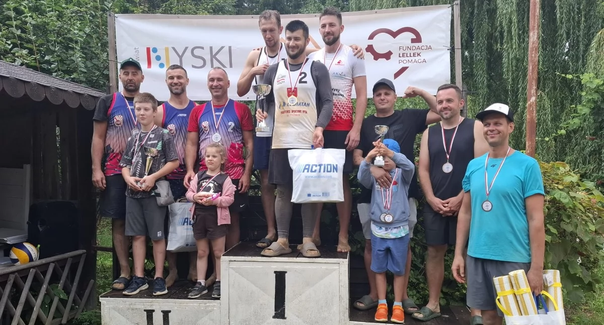 Pozostałe, Sportowa rywalizacja rodzinna zabawa podczas turnieju „Sportowa Radość - zdjęcie, fotografia