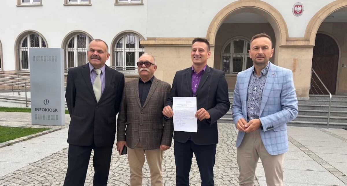 Samorząd, odwołania Jolanty Trytko Warczak - zdjęcie, fotografia