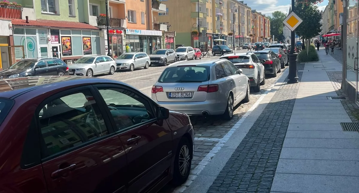 Kontrowersje, Koniec darmowego parkowania centrum - zdjęcie, fotografia