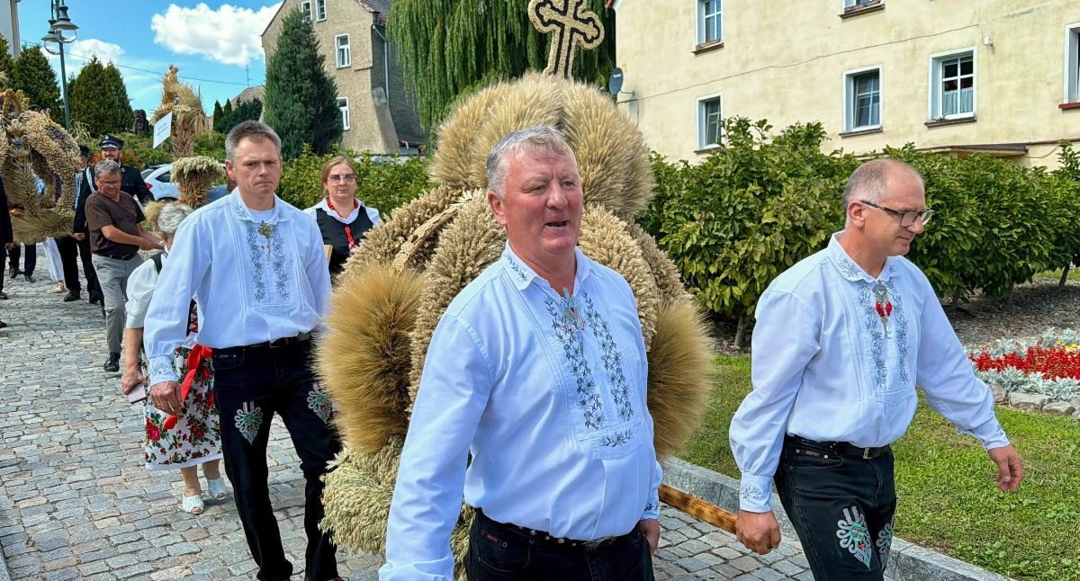 Ludzie, Wyniki konkursu Koronę Żniwną Pracę Plastyczną - zdjęcie, fotografia