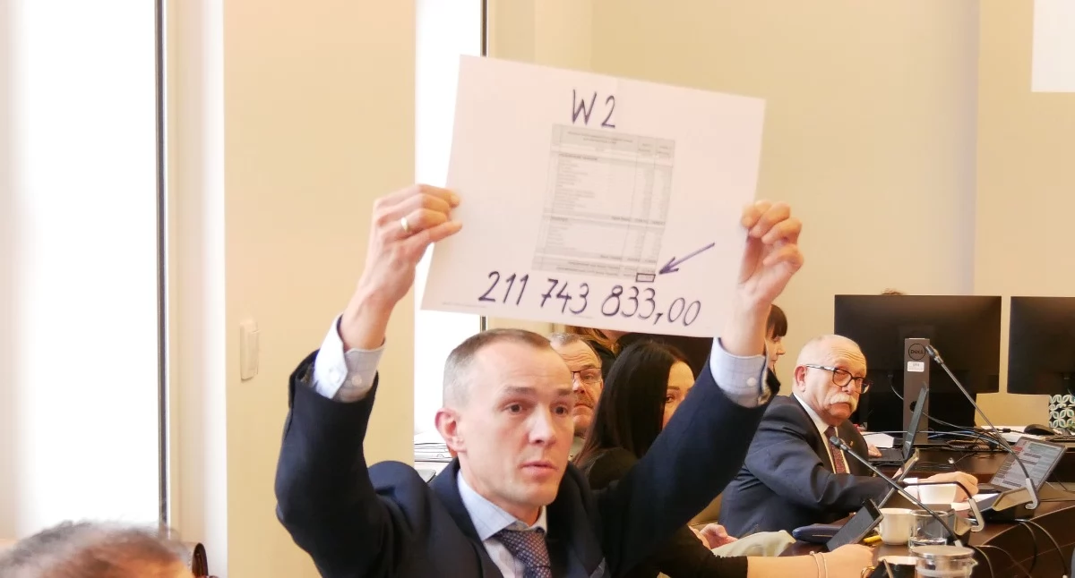 Radny Smoter twierdzi, że wybrany przez gminę wariant jest nie tylko najdroższy, ale również nie rozwiązuje podstawowego problemu komunikacyjnego Nysy