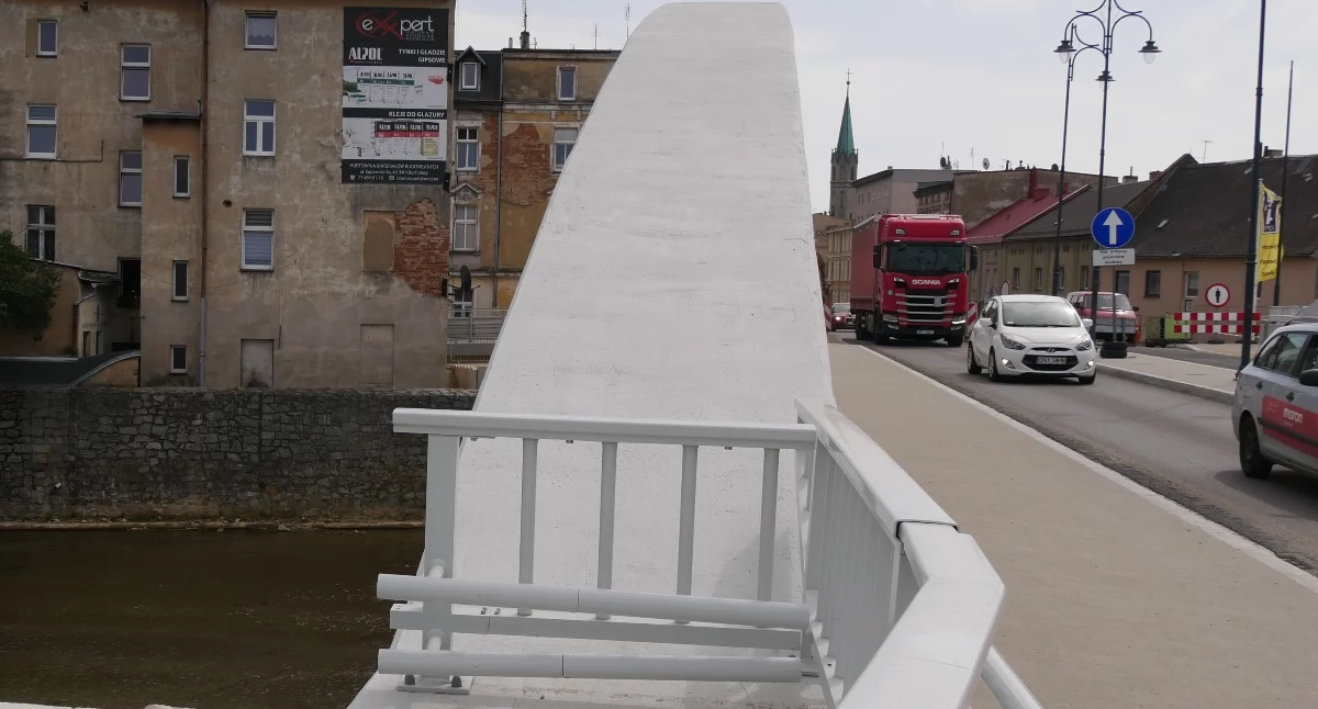 Kontrowersje, pancerny płotek przedszkolu - zdjęcie, fotografia