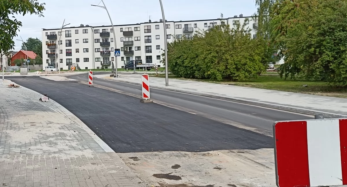 Samorząd, Remont Franciszkańskiej Grodkowskiej Przedsiębiorcy napisali (ponownie) petycję burmistrza - zdjęcie, fotografia