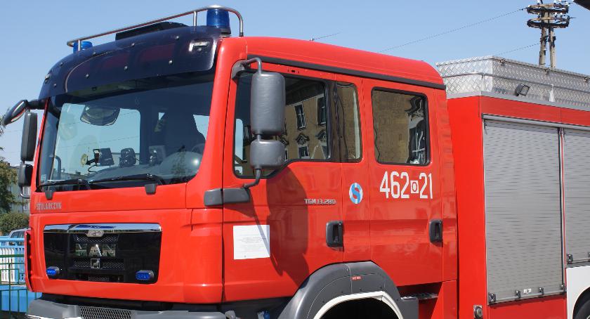 Przy uwolnieniu mężczyzny pracowały trzy zastępy strażaków