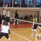 NTSK PANS Komunalnik Nysa - SPS Długołęka 3:0. W akcji podwójny blok nyskiej drużyny w...