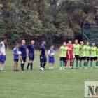 Unia Krapkowice - Skalnik Gracze 0:2. Sędziowie oraz drużyny Unii Krapkowice i Skalnika...