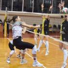 NTSK AZS PWSZ Komunalnik Nysa - Sokół 43 AZS AWF Katowice 3:0. Madzia Bagniak przebija...