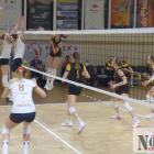 NTSK PANS Komunalnik Nysa - KSG Warszawa 0:3. Przez podwójny blok nyskiego zespołu...