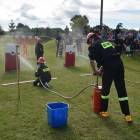 Reprezentanci OSP Przełęk na finiszu swojego zadania