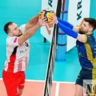 Asseco Resovia Rzeszów - PSG Stal Nysa 3:1. Pojedynek na siatce pomiędzy Adrianem...
