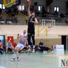 BC Swiss Krono Żary - IgnerHome Basket Nysa 69:100. Efektowny wsad w wykonaniu Michała...