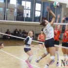 NTSK PANS Komunalnik Nysa - KS BAS Kombinat Budowlany Białystok 3:2 . 
Atakuje...