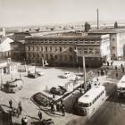 Brama główna zakładu w 1966 r. 