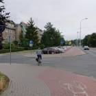 Rowerzysta nawet nie wie, że ścieżka rowerowa kończy się w tym miejscu