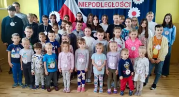 Śpiewająco uczcili Niepodległą