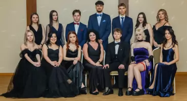 Studniówka 2025 - I Liceum Ogólnokształcące w Nysie, klasa 4H2