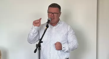 Oskarżony prezes ARN atakuje radnego. Skandal na sesji rady miejskiej w Nysie 