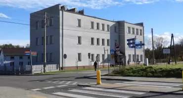 Strzelał w kierunku szkoły. Wyszedł na wolność