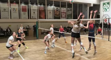 Powrót Madzi i dwa punkty nyskich siatkarek