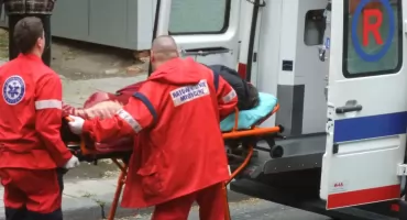 Senior potrącił na pasach przechodnia