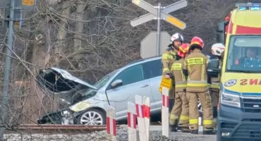 Czeski pociąg zderzył się z samochodem w Pokrzywnej