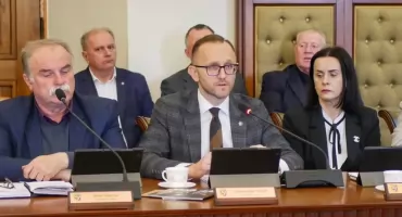 Radny poskarżył się na zarząd powiatu i miał rację 