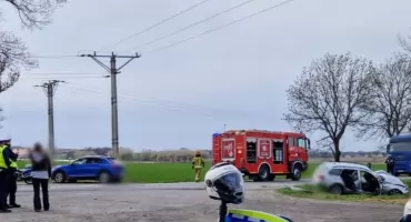Wypadek na drodze powiatowej Goświnowice - Grądy. Dwie osoby ranne 