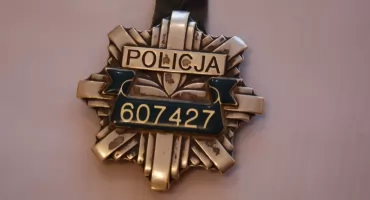 Nocna napaść na kobietę! Drogę zajechało jej trzech mężczyzn