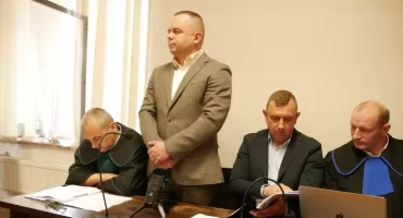 Pod sąd za napis 