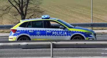 Zdradziła go niecierpliwość. Nie chciał czekać przed przejazdem kolejowym 
