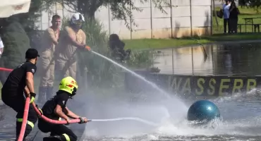 Strażacy, piłka i emocje. Wasserball w Przechodzie 