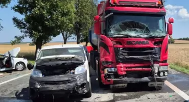 Wypadek na krajówce. Siedem osób poszkodowanych 