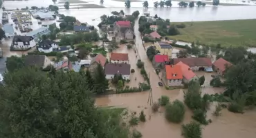 Powodzianie chcą sprzedać domy państwu