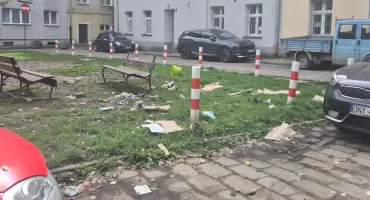 Remonty podwórek – ściema burmistrza